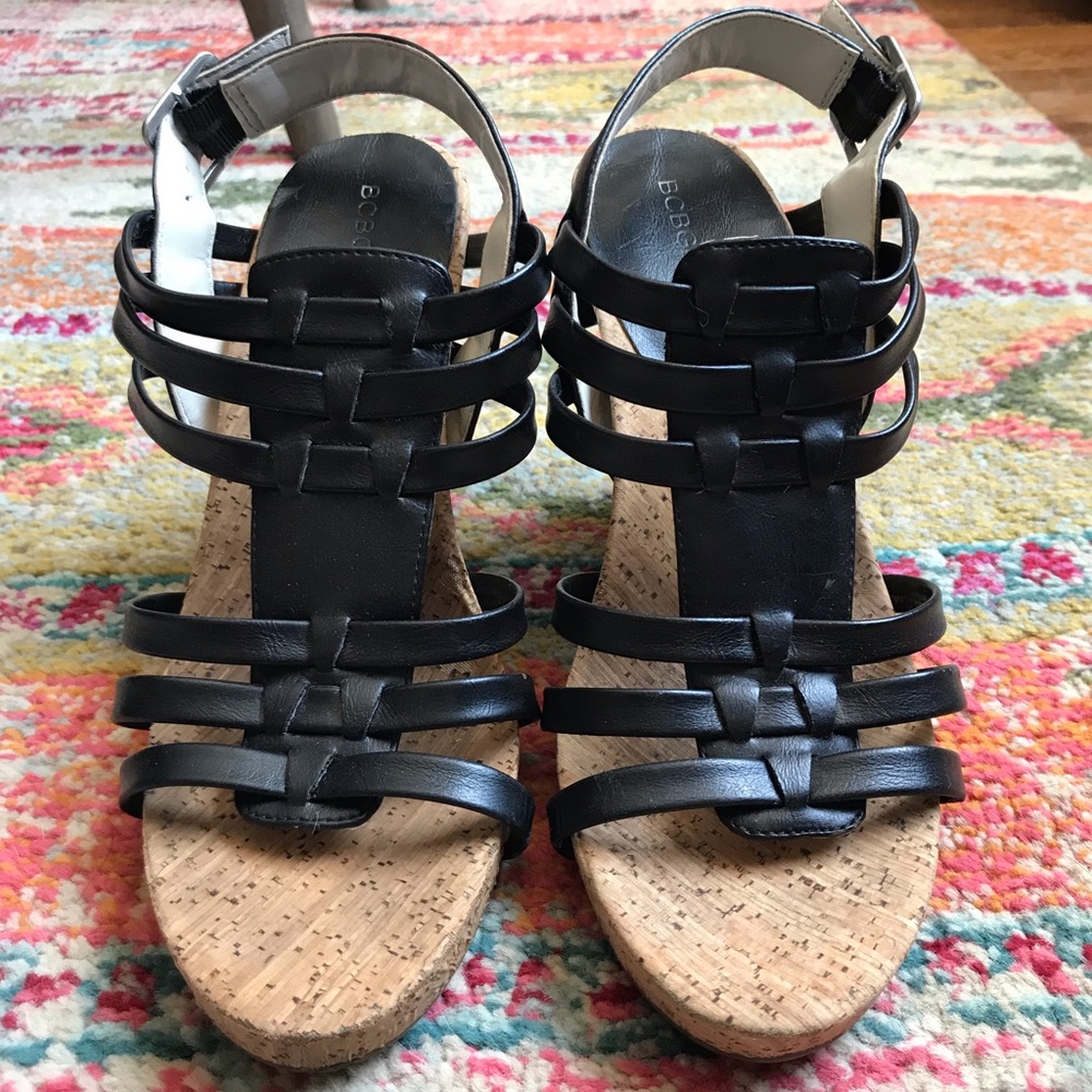 LAST CHANCE BCBG Bekka Wedge